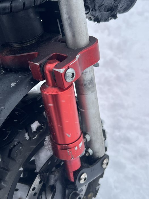 Електросамокат GIANT Outlander M11