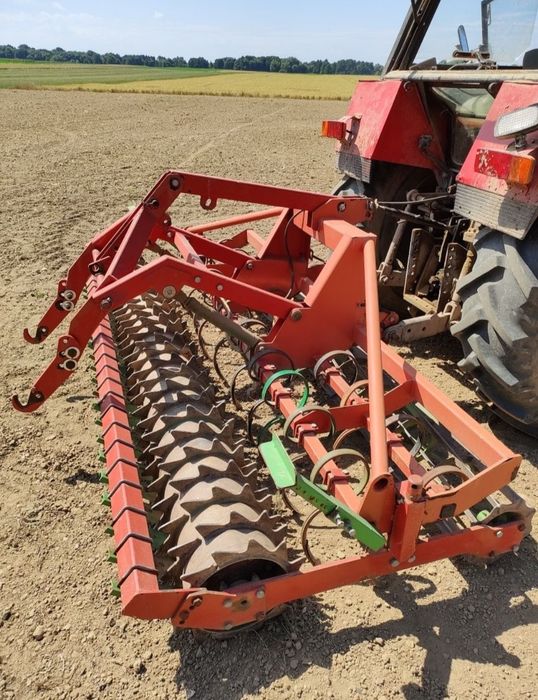 Agregat uprawowo-siewny Rolmasz