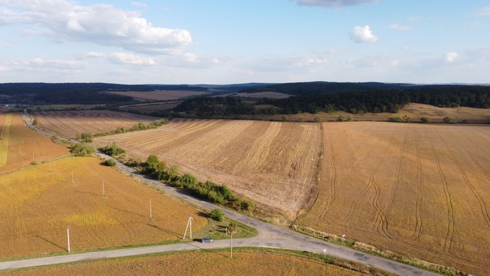 Продаж земельна ділянка. Площа 0.46 га. ОСГ.Поруч світло.Інвестиції.