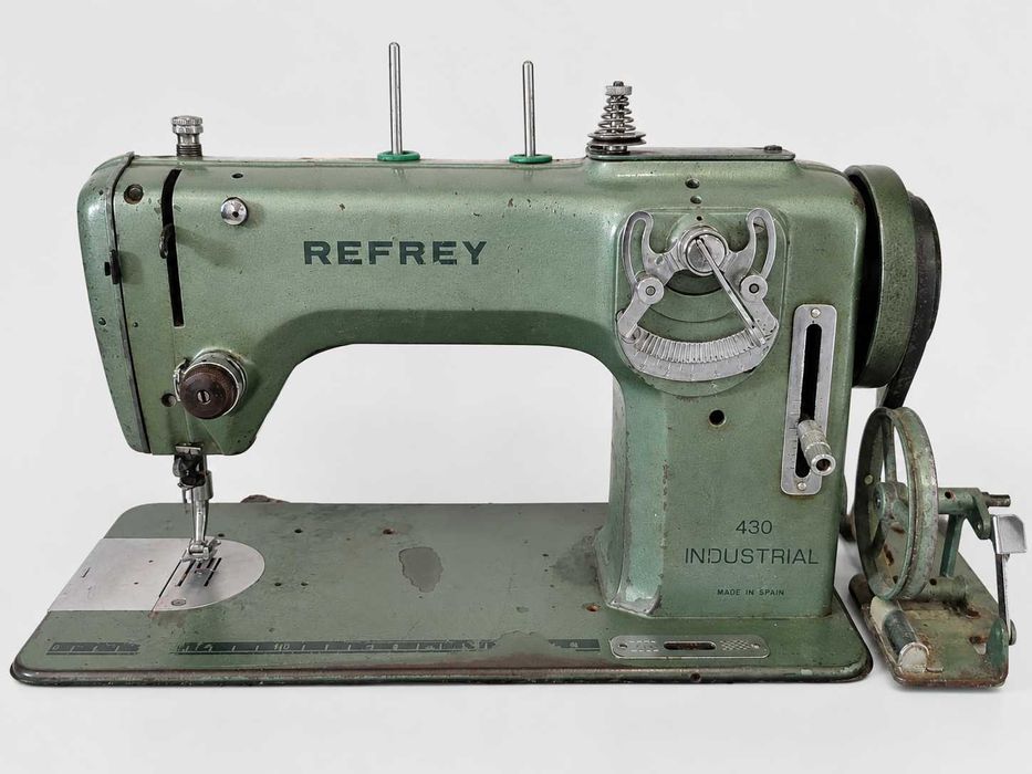 Máquina de costura industrial Refrey 430