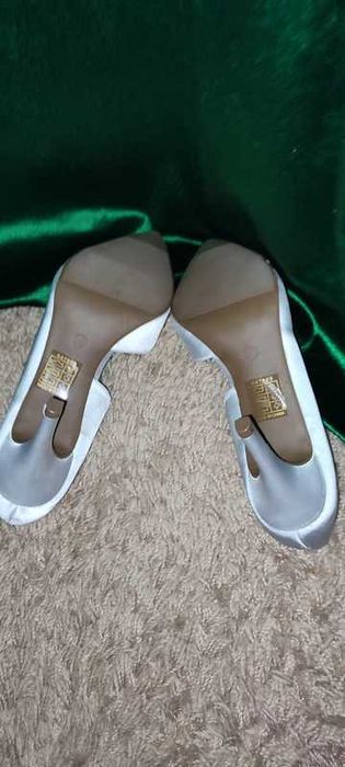 Szpilki satynowe 40 ślubne białe