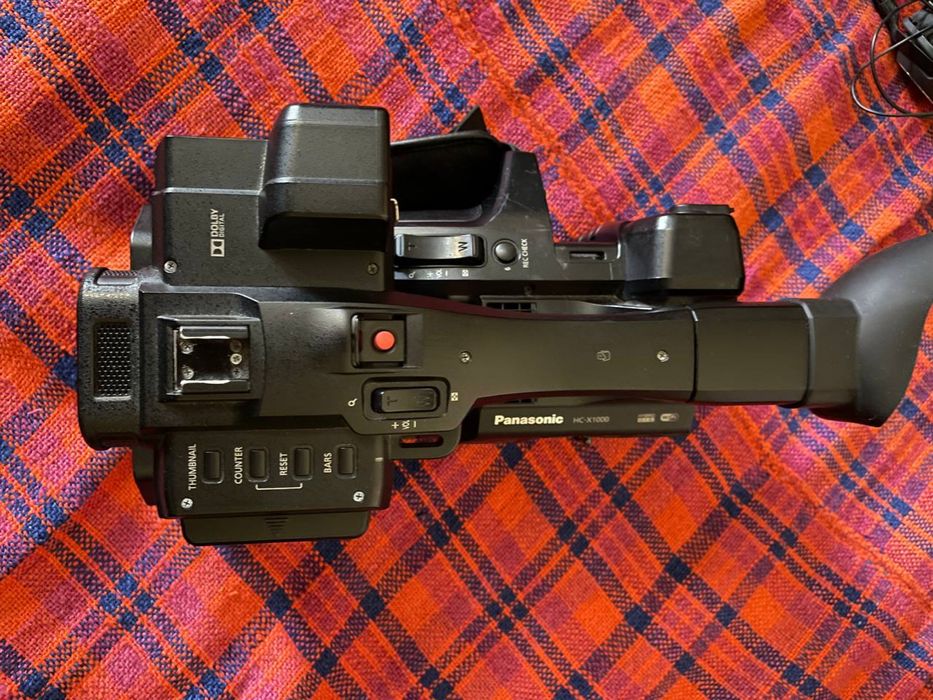 Продам 4К відеокамеру Panasonic  X1000 (HC-X1000EE-K)