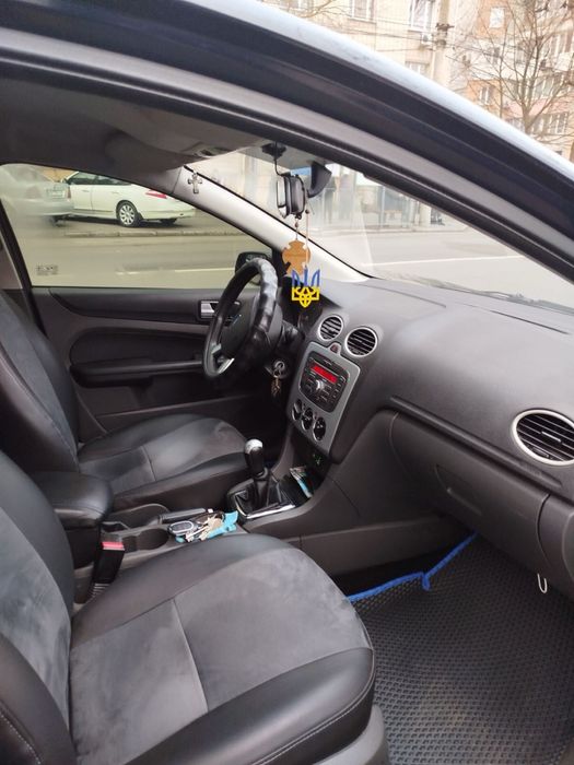 Оренда авто Ford Focus  економний