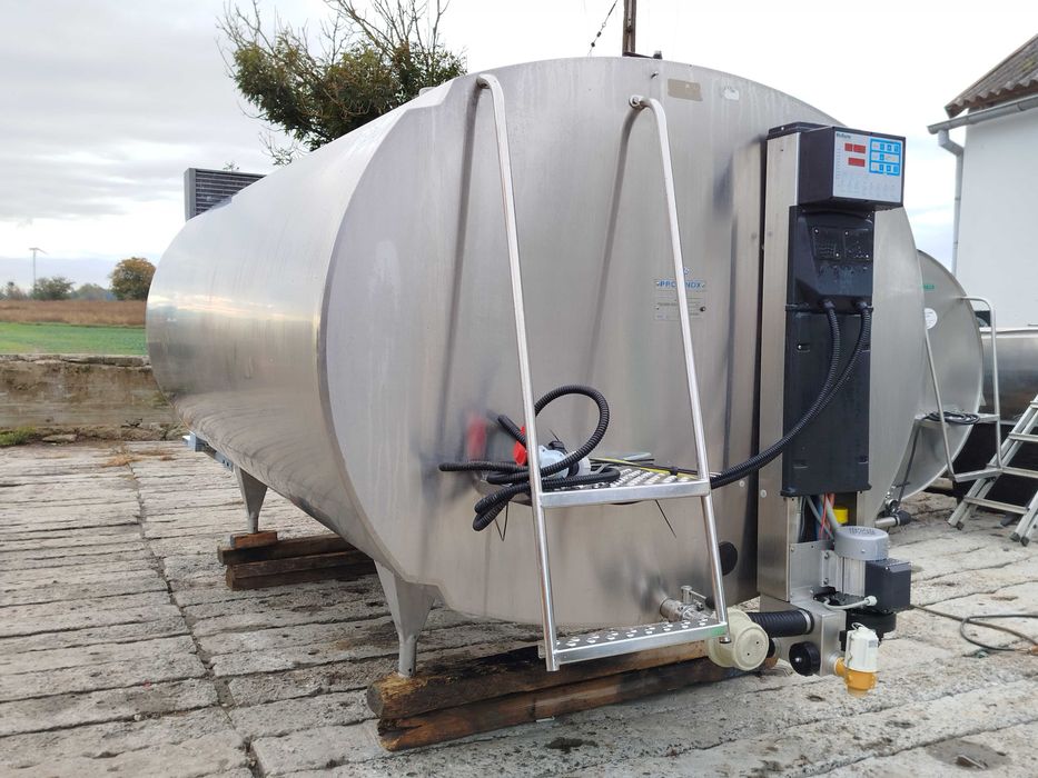 Schładzalnik , zbiornik do mleka na mleko,Westfalia Prominox 5200 l .