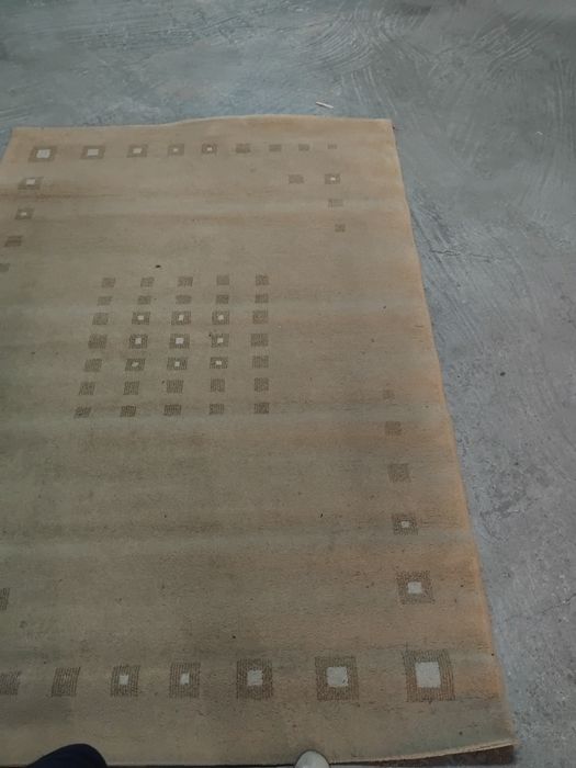 Tapete usado com padrão 2,25 m x 1,60 m
