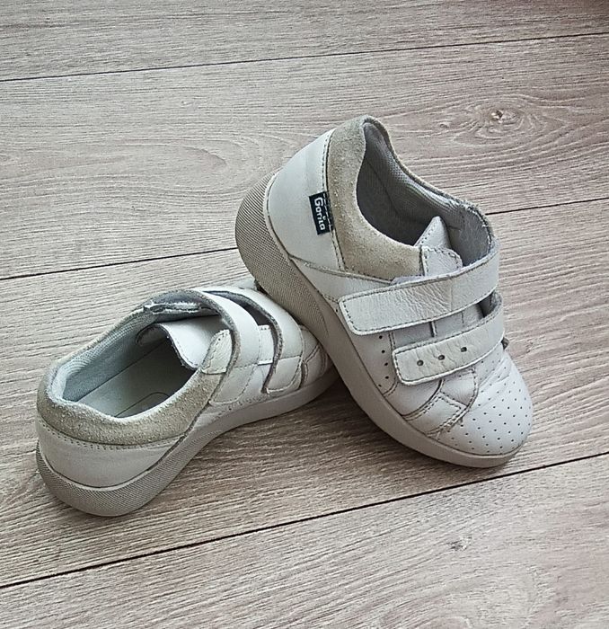 Шкіряні кросівки 18.5 см