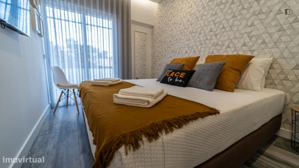 Quarto - localizado em Faro