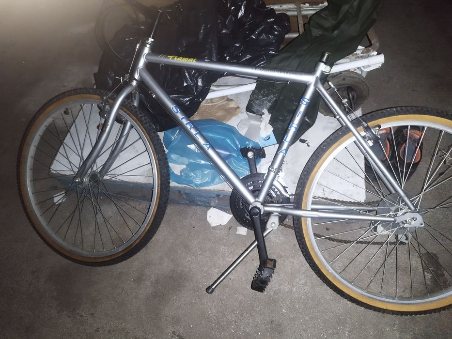 Vendo bicicleta antiga