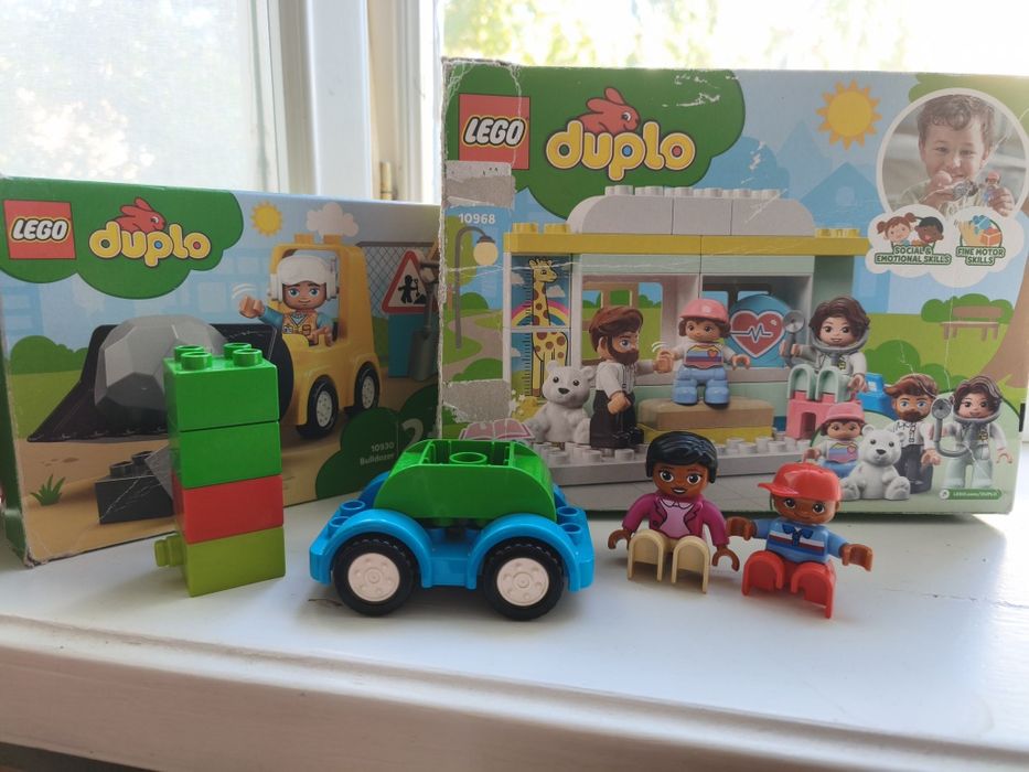 Lego duplo 2+візит до лікаря  та Бульдозер