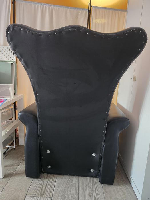 Cadeirão com brilhantes