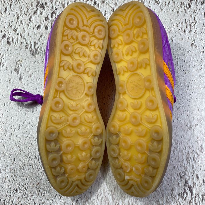 ih0277 Оригінал нові оригінал жіночі кеди adidas gazelle indoor purple