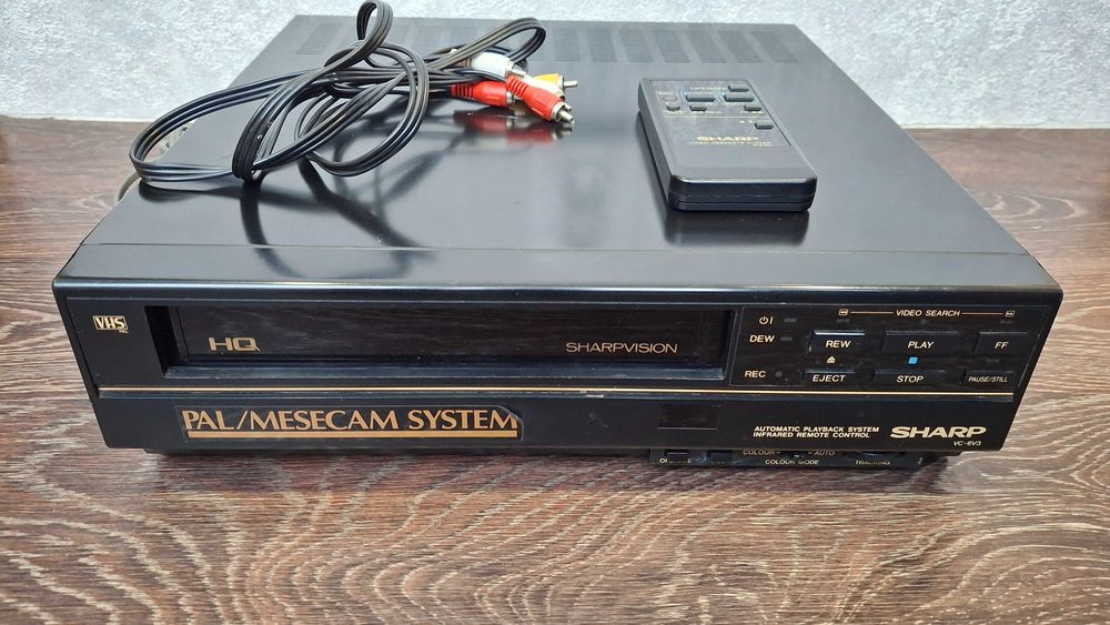 Відеомагнітофон SHARP VC-6V3 касет VHS в Ідеальному стані комплект