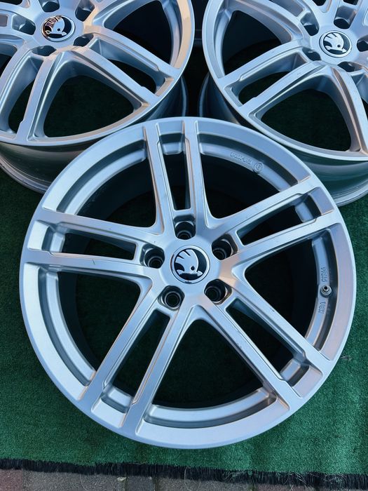 Диски легкосплавні 5/112 R18 Skoda VW Audi 8J ET-39 з резиною