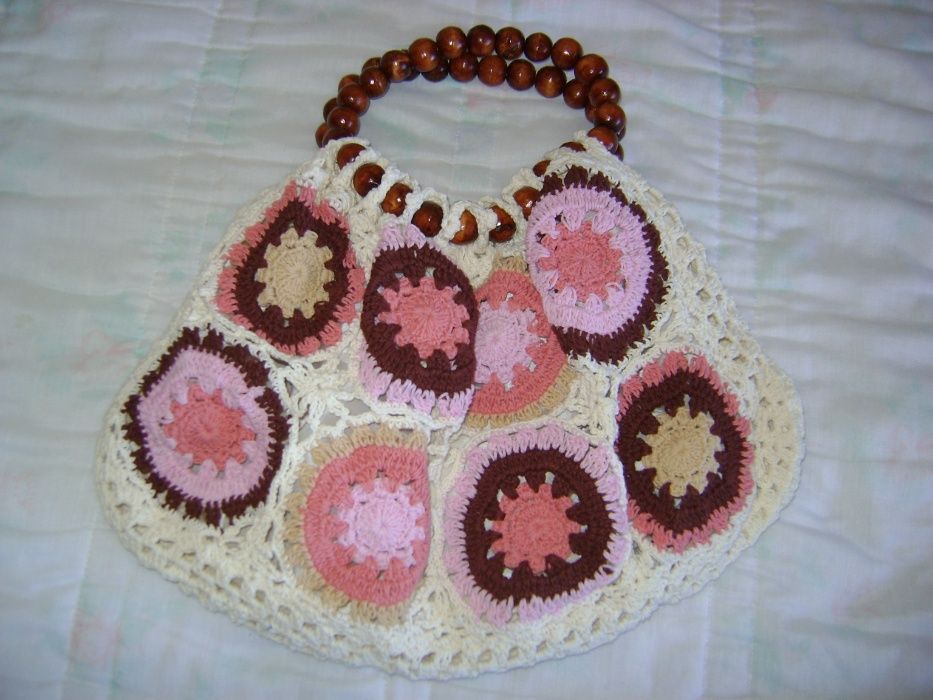 Mala de crochê - nova