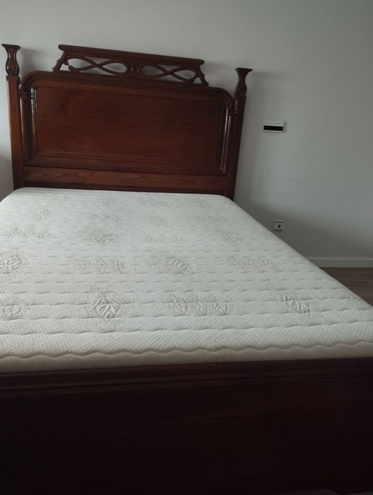 Mobília quarto em madeira maciça