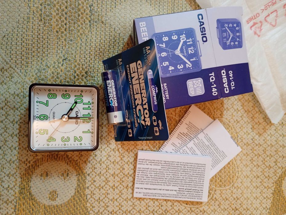Продам часы будильник  Casio tq-140