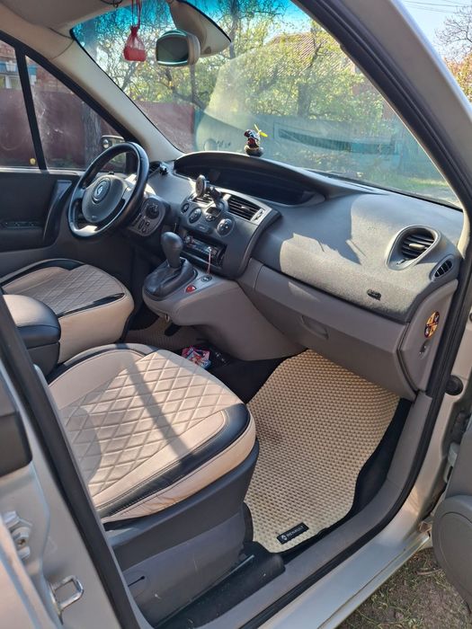 Продам автомобіль на автоматі!