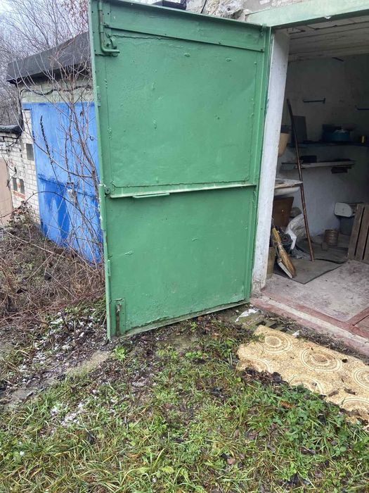 Продам гараж  с пристройкой