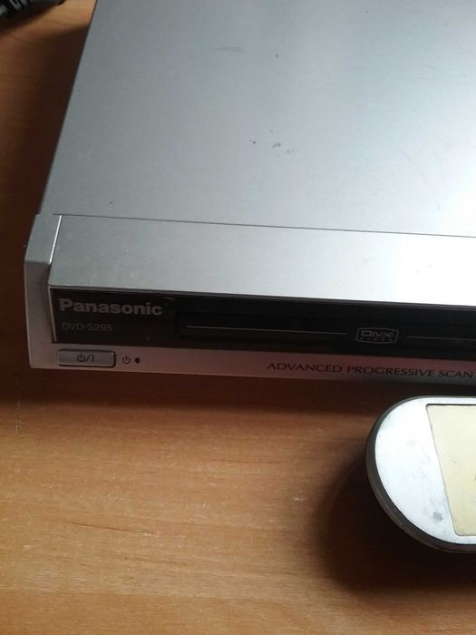 DVD ф!рми  Панасоник та 10  л!цензованих диск!в