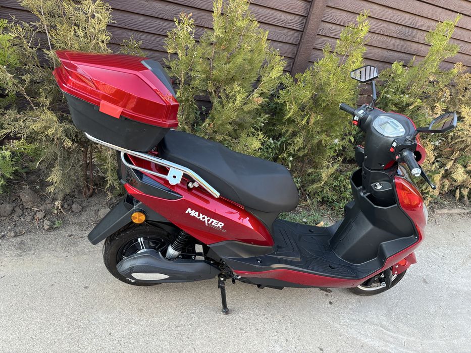 Продам Электроскутер Maxxter Speedy GT