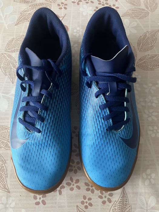 Футзалки сороконожки Nike