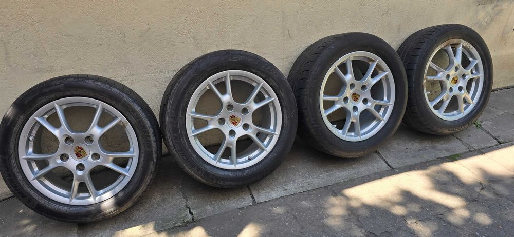 Alufelgi Porrsche 17" 6,5/8Jx17 205/55R17 235/50R17 5x130 ET40/55  ok. 6 mm Lato