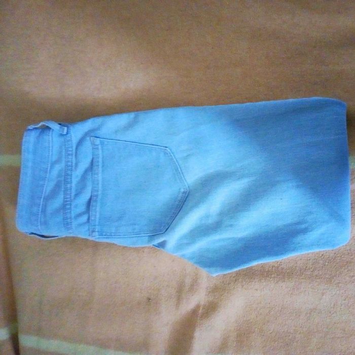 Жіночі скінні блакитного кольору