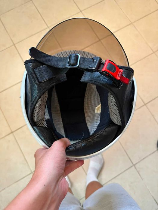 Vendo 2 Capacetes Moto 25€ cada 1