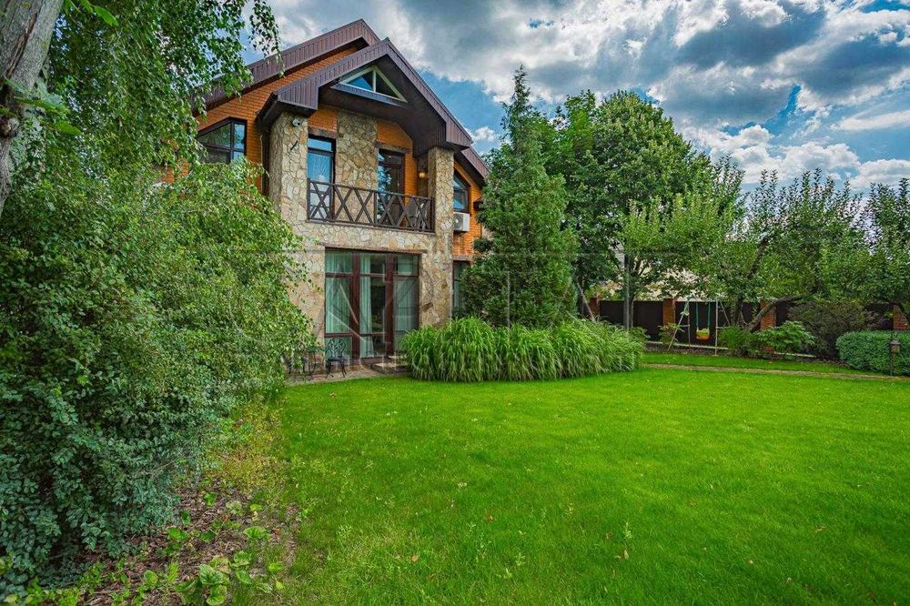 Продаж будинку 180м2 з басейном, 12 соток Козин, Чапаївка