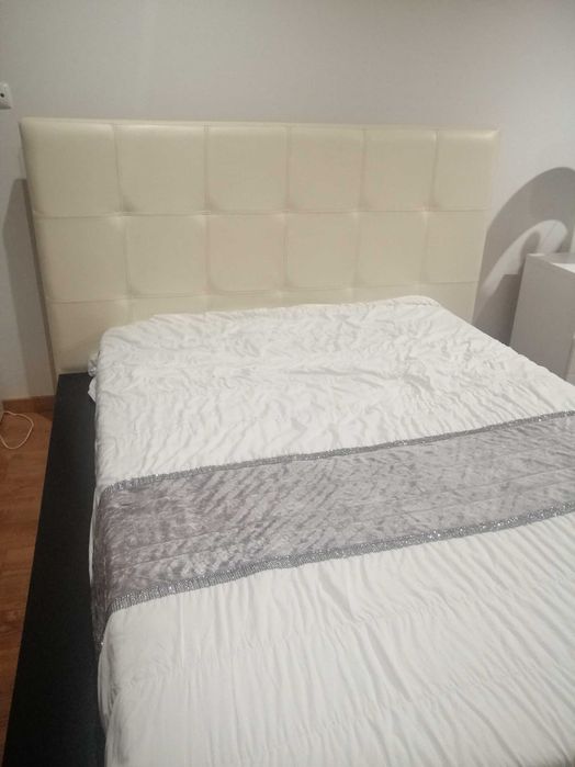 Vendo cama e colchão em bom estado