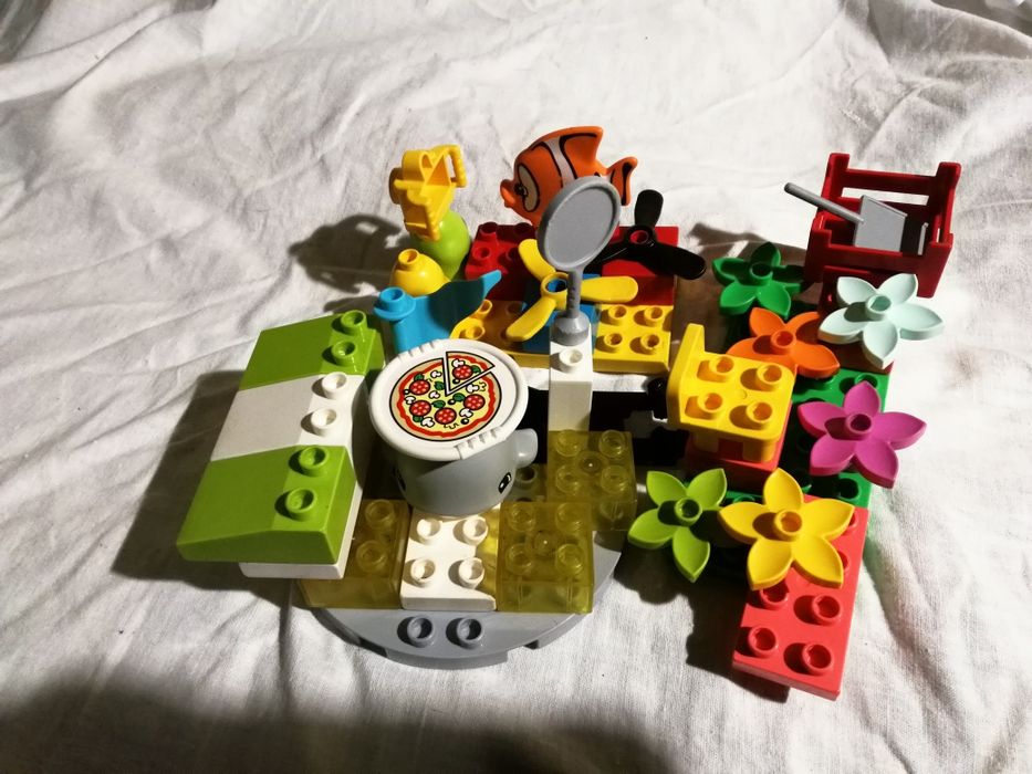 Lego duplo pizza kwiat delfin aparat kg różne nietypowe wybrane klocki