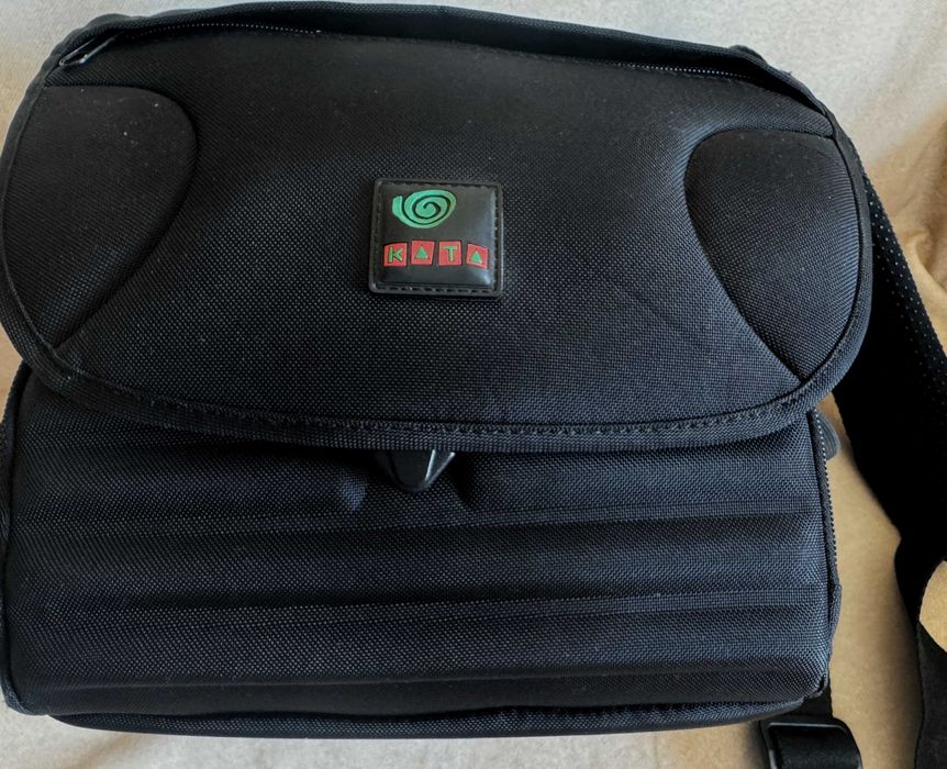 Nikon D80  полный комплект/сумка/аксессуары