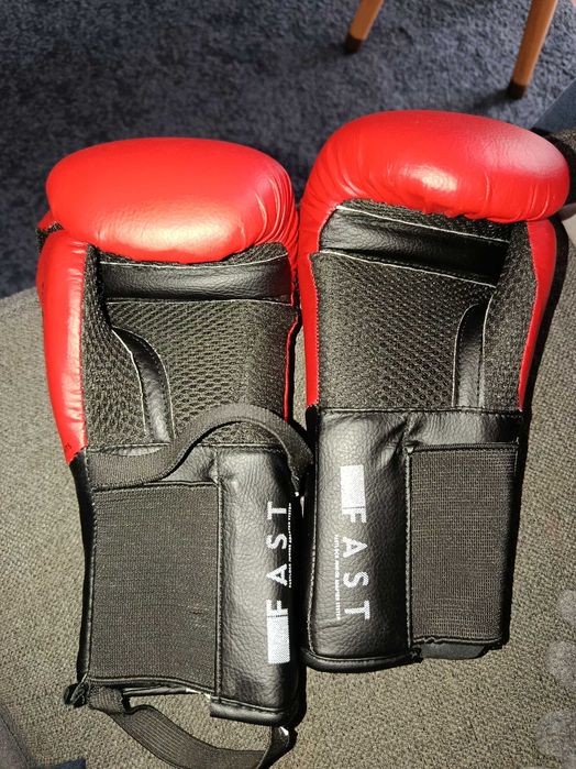 Luvas de boxe para criança