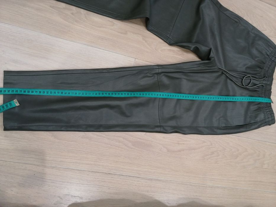 Штани з еко шкіри mango