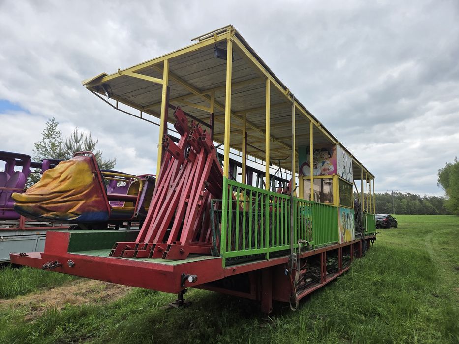 Kolejka Górska Karuzela Lunapark Wesołe Miasteczko