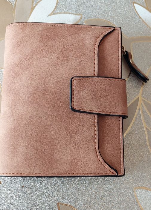 Portfel damski skorka nowy