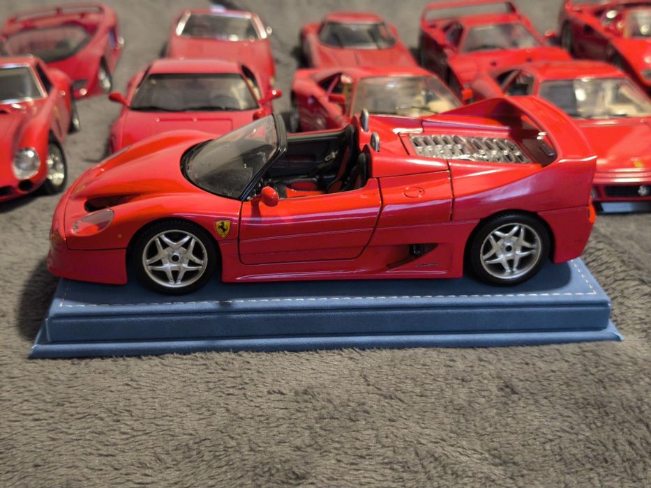 Ferrari F50 Roadster 1:18 by Bburago