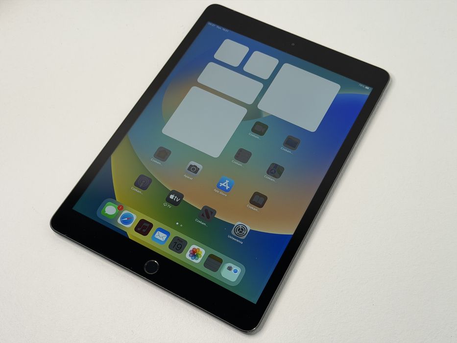 iPad 8. gen. (A2270) - 32GB - faktura VAT 23%
