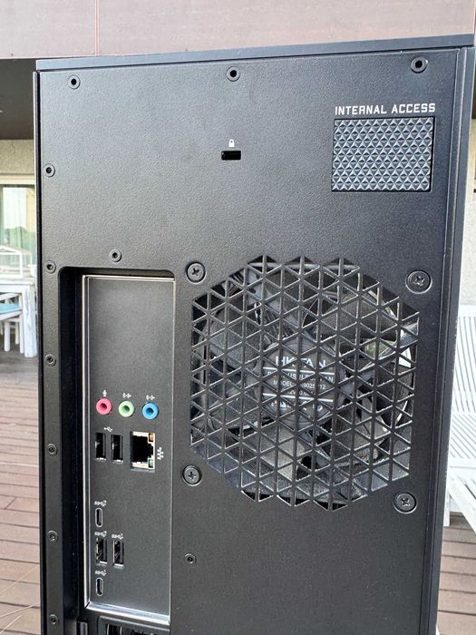 Caixa Gaming HP OMEN 25L + Fonte Cooler Master 600W