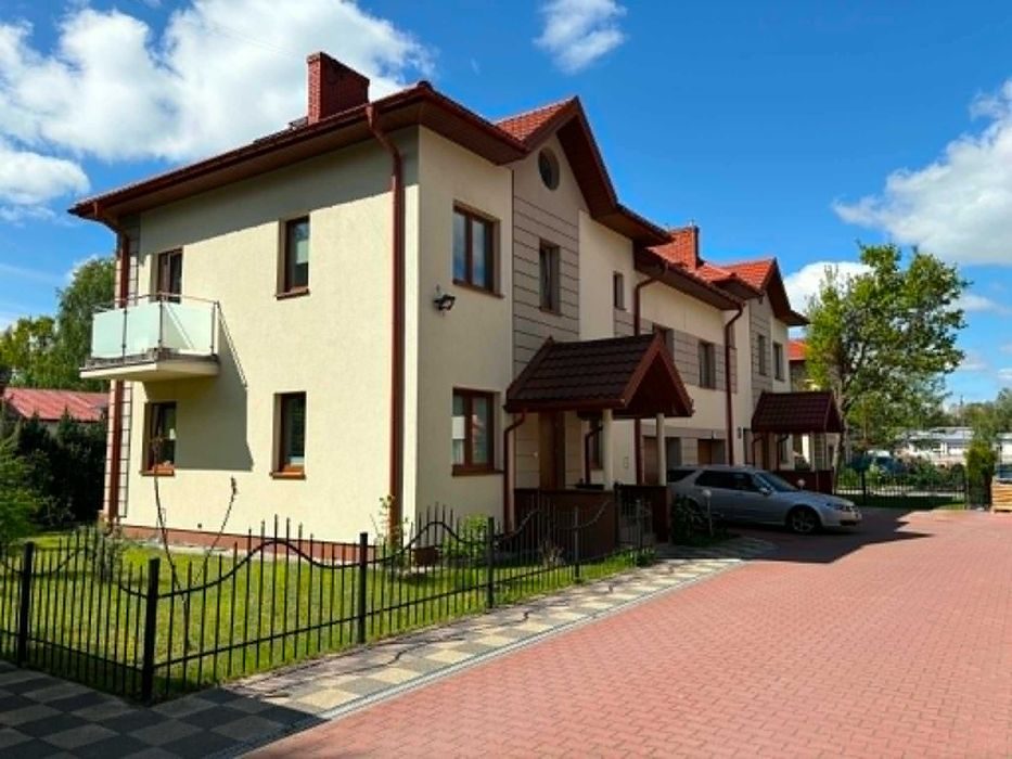 bezpośrednio sprzedam nieruchomość dom w  Sulejówku