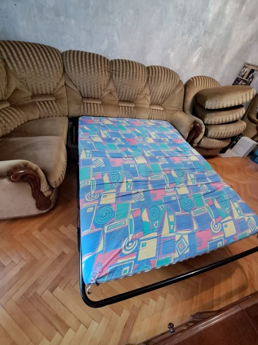 Диван кутовий + два крісла
