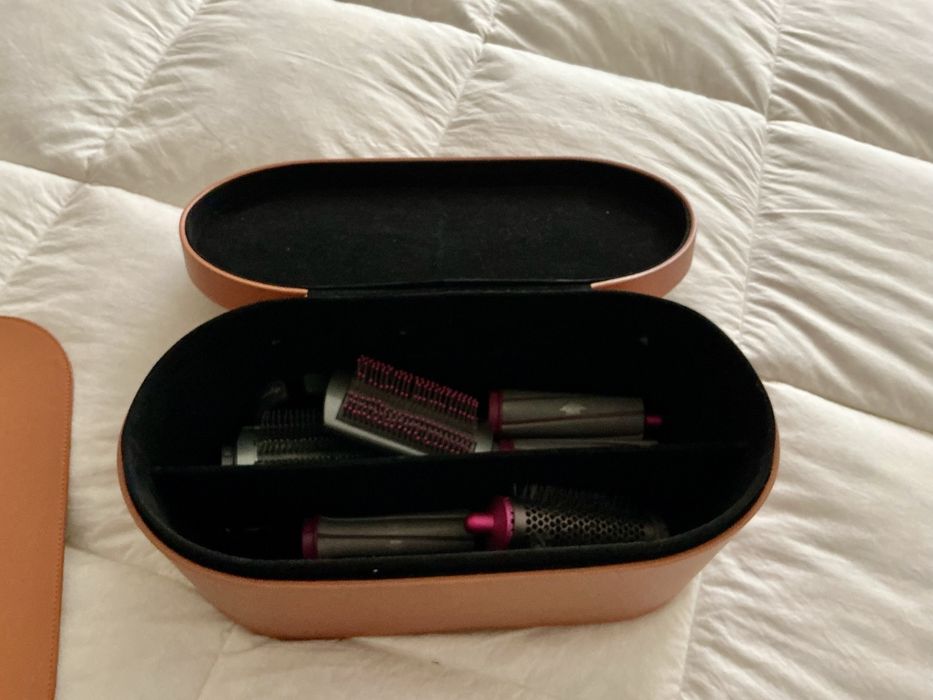 Caixa e acessorios de secador DYSON