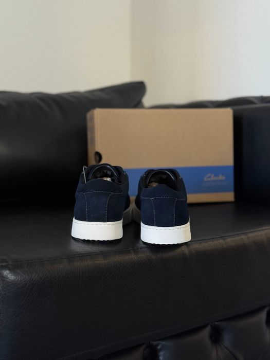 Чоловічі кеди на осінь темно-сині замшеві кросівки Clarks Lockton Lace нові Оригінал є розміра 47 46 45 44 43 дивіться інші оголошення автора