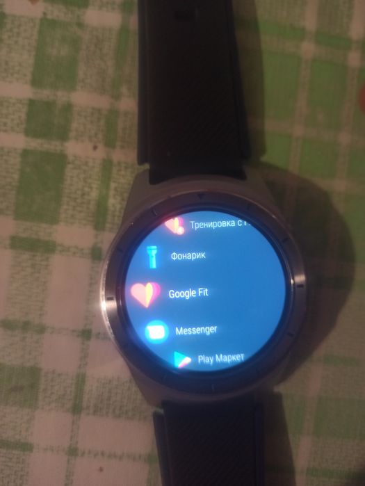 Смарт годинник ZTE kvartsZW10