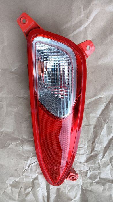 Farolim traseiro de parachoques Hyundai i20 de 2018