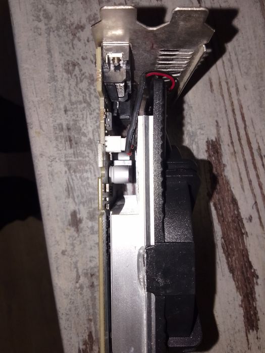 GT 730 2 GB рабочая