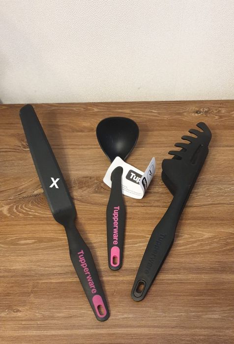 Ємності Tupperware