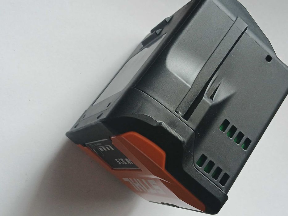 Akumulator STIHL AK 30 S Lekki akumulator Li-Ion*nowy