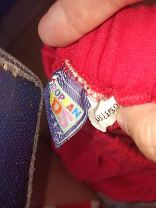 Spódnica czerwona 146/152