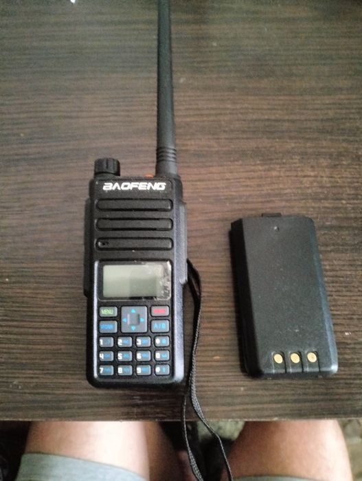 Baofeng DR-1801UV DMR (2 шт) + гарнитуры, полный комплект, почти новые